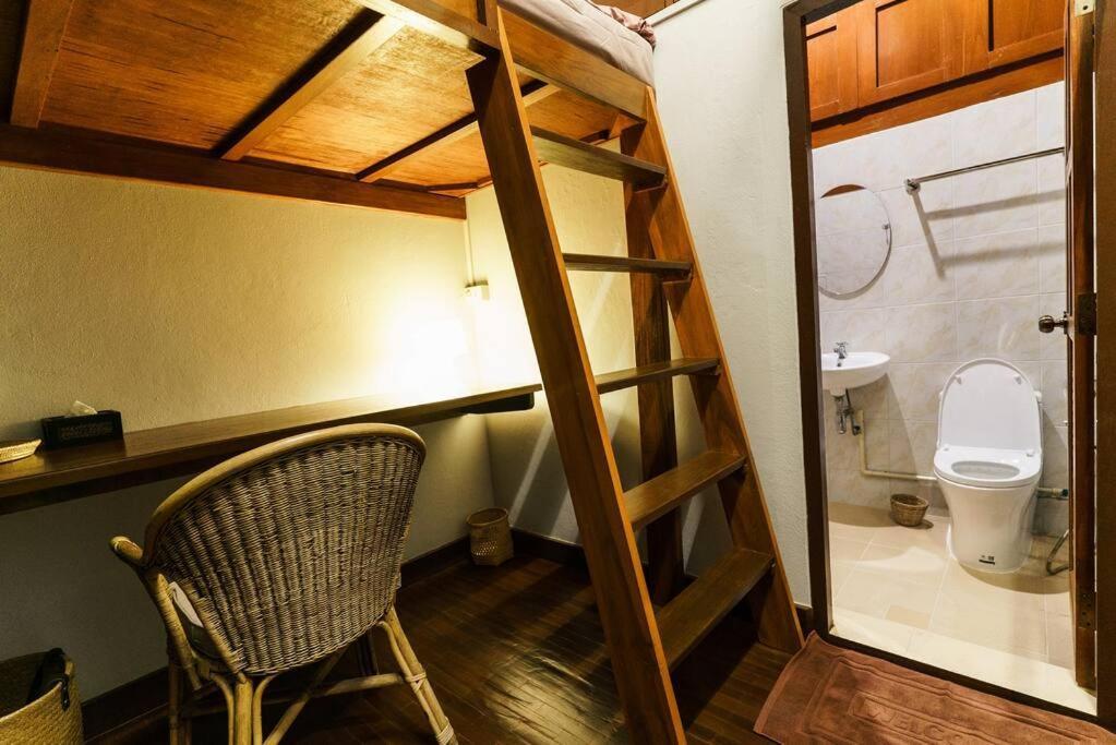 Solo - Fong Lee Cc Lampang Walking Street Apartamento Exterior foto